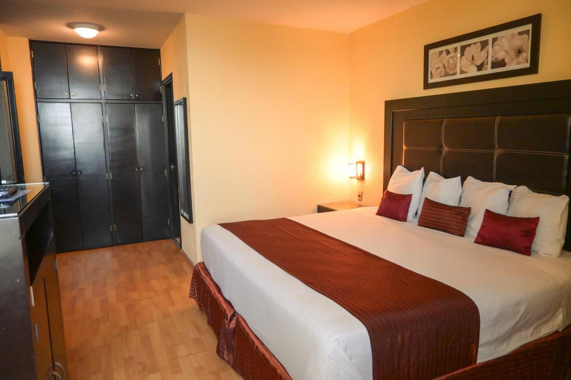 Hotel Santa Irene Guadalajara Zewnętrze zdjęcie