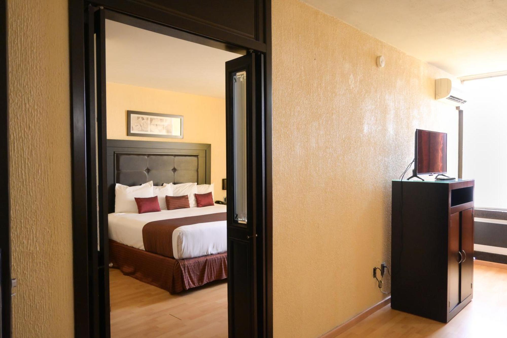 Hotel Santa Irene Guadalajara Zewnętrze zdjęcie