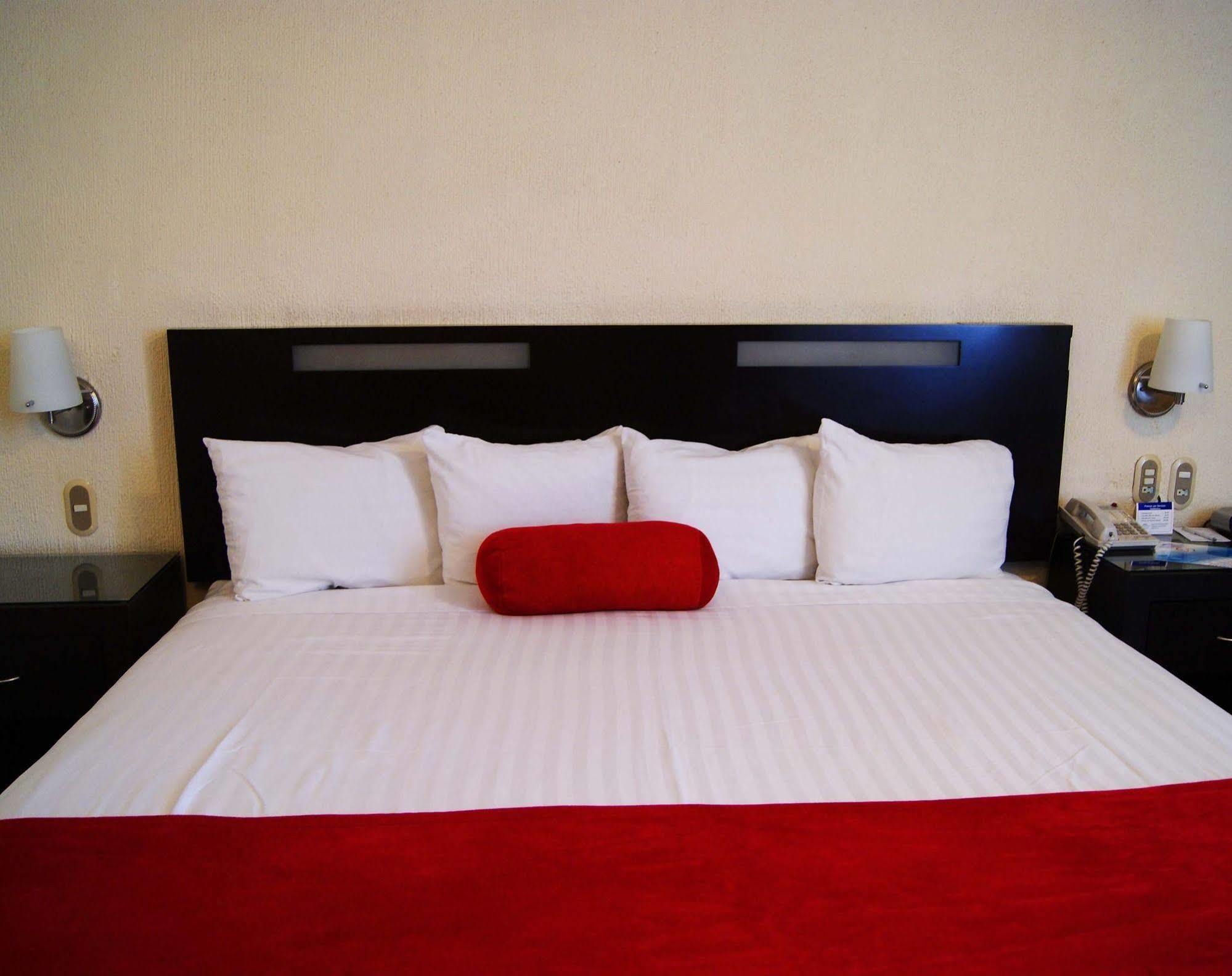 Hotel Santa Irene Guadalajara Zewnętrze zdjęcie