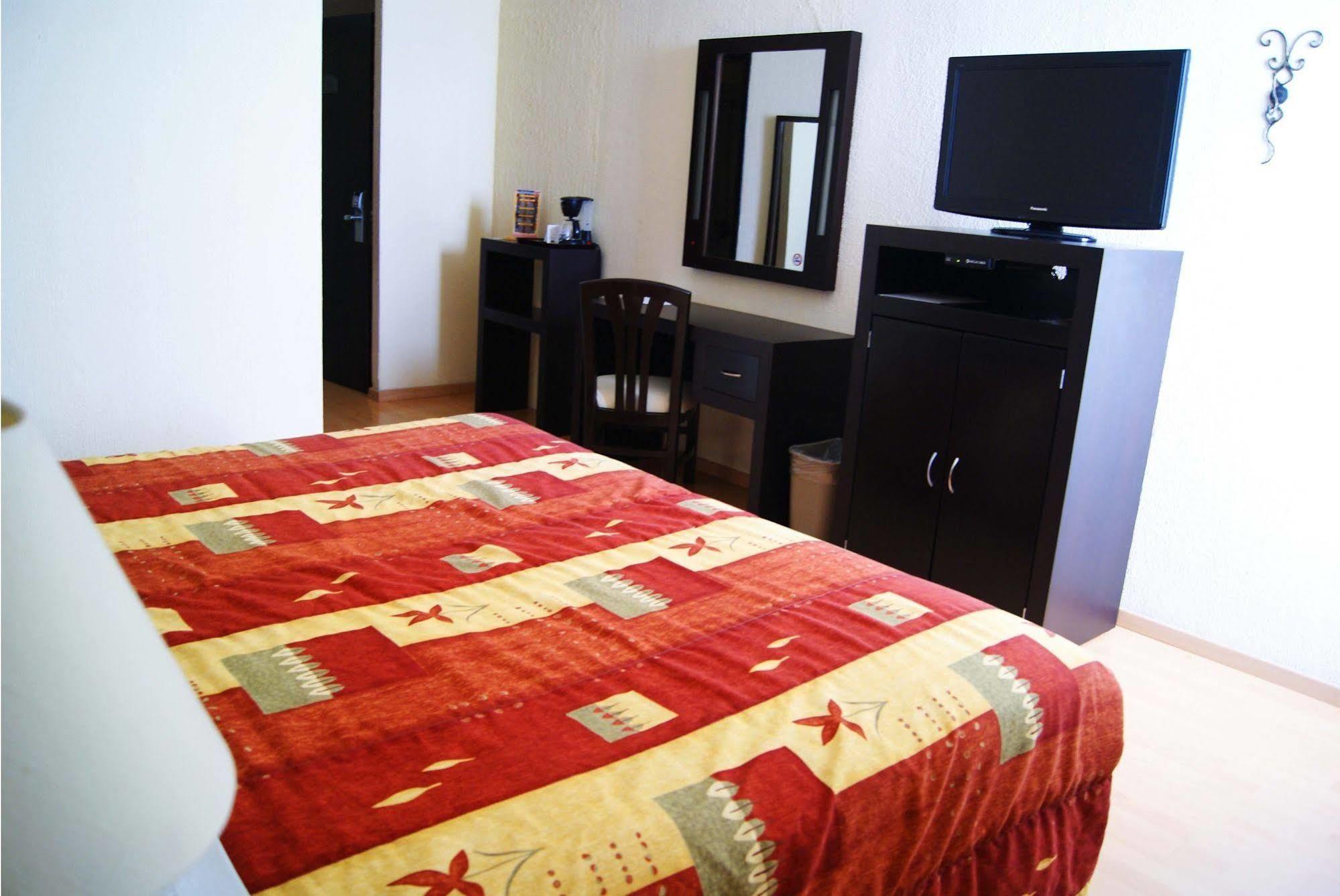 Hotel Santa Irene Guadalajara Zewnętrze zdjęcie